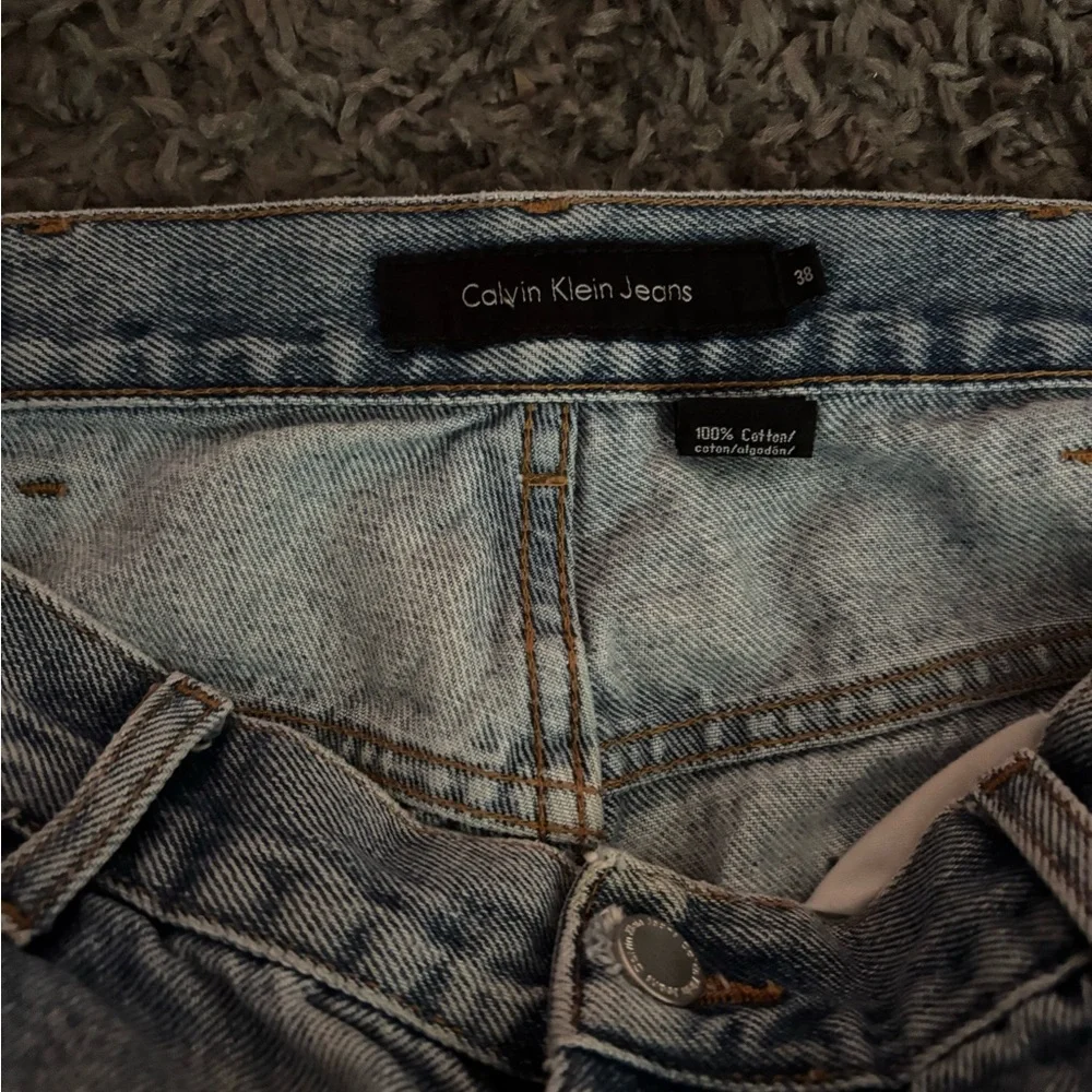 Women’s Calvin Klein Mom Jeans Size 38 - Picture 2 of 3